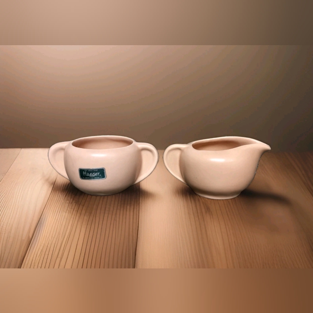 Vintage Haeger Pottery Sugar Bowl & Creamer Set, Peach